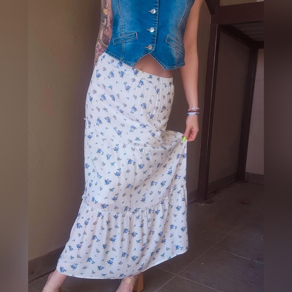 Dresses & Skirts - White Maxi Skirt with Blue Floral Print